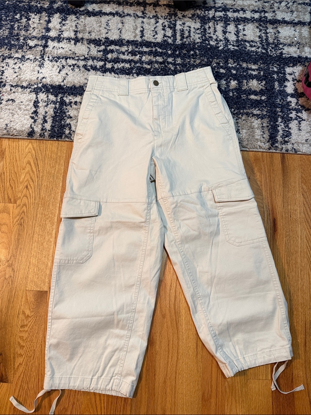 Old Navy Women's Light Beige Cargo Capris - Utility Pull-On Style